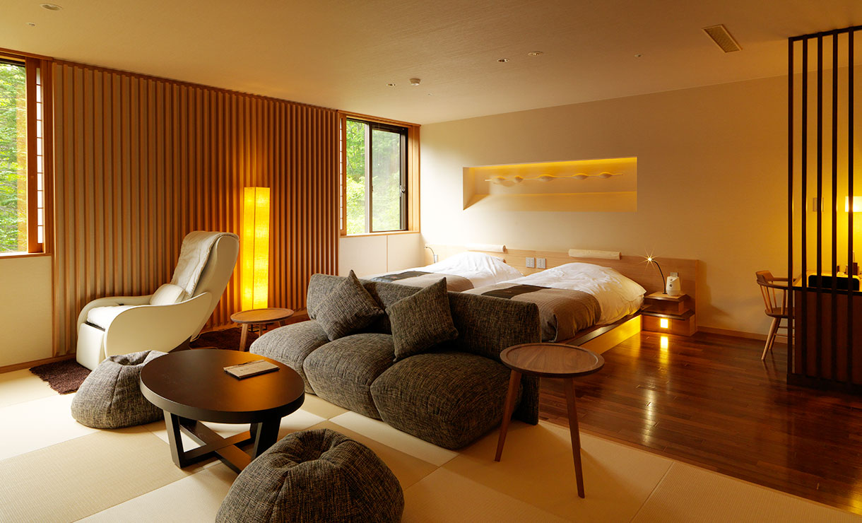 配備露天溫泉浴池 高級套房