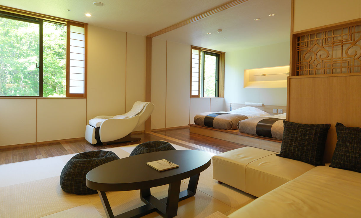 配備露天溫泉浴池 高級套房