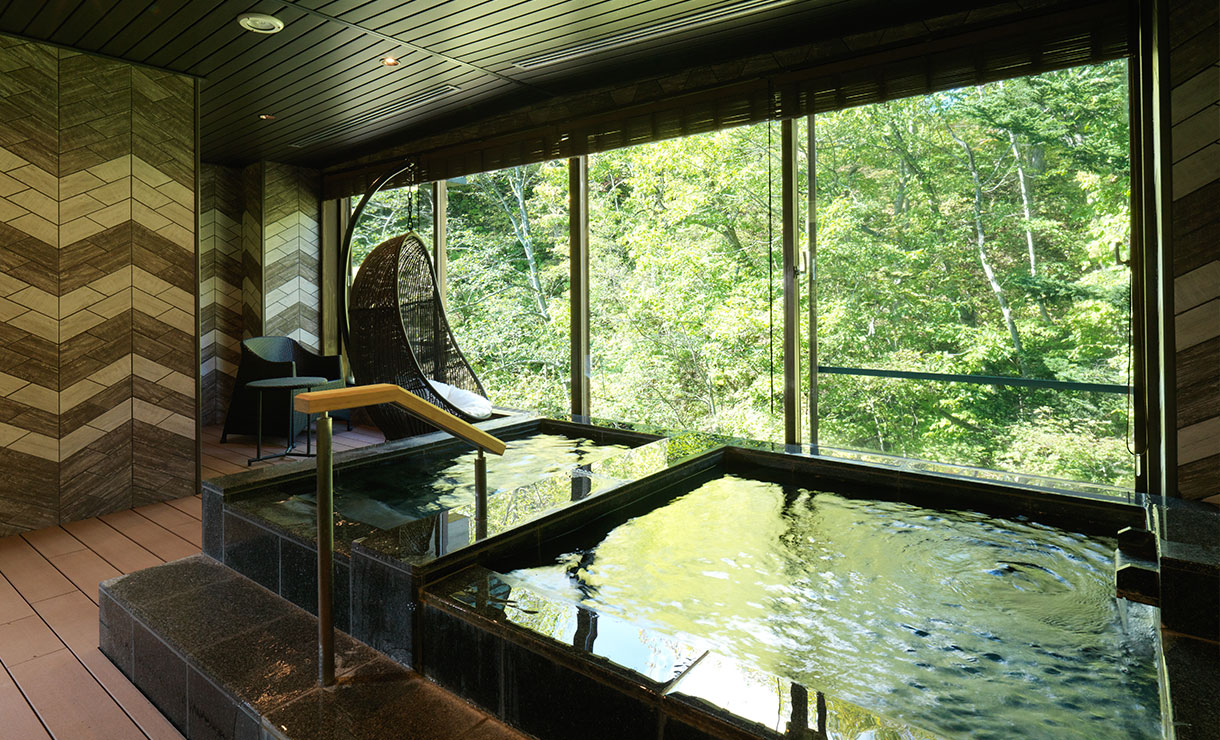 配備露天溫泉浴池&室內三溫暖高級套房